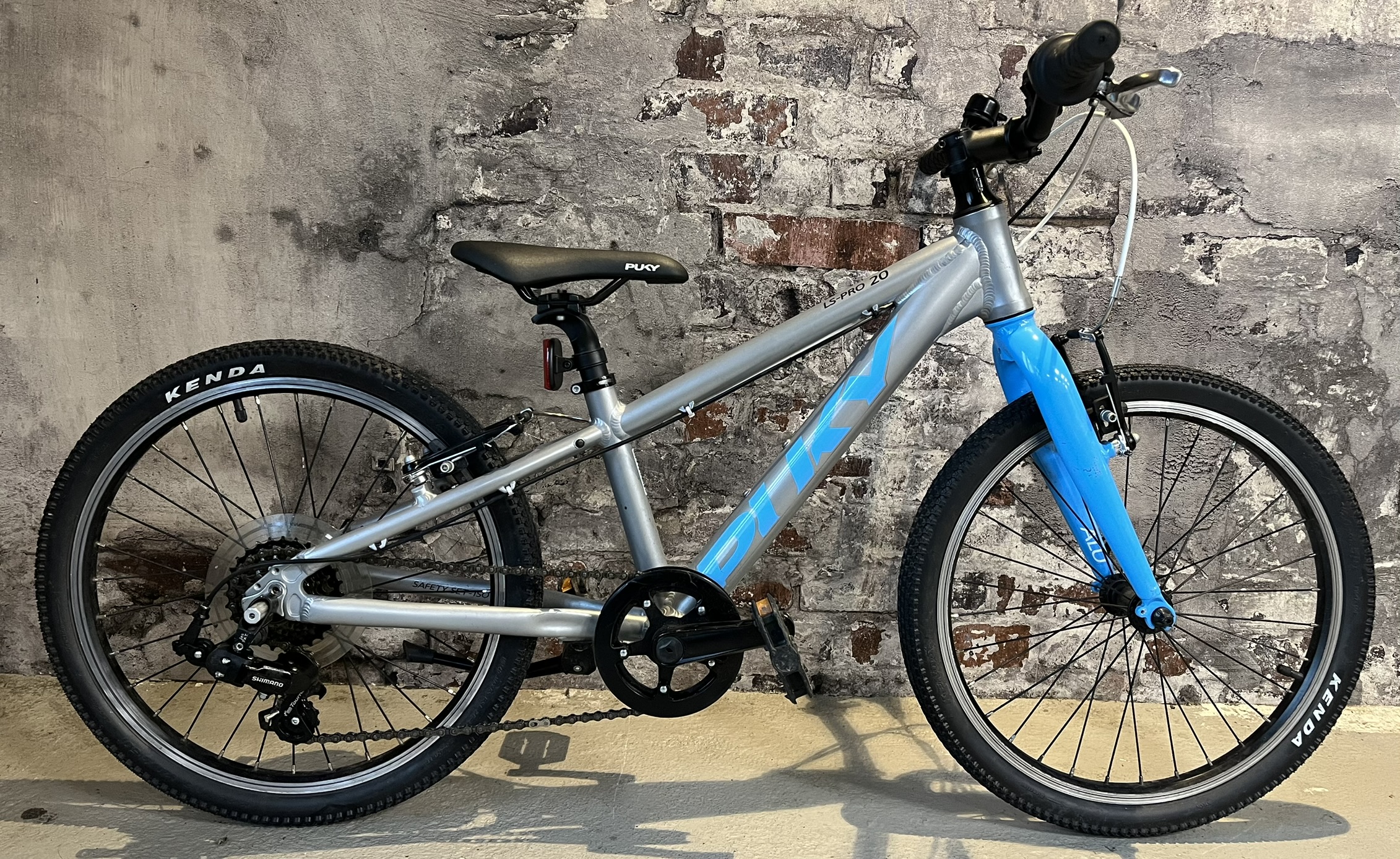 Barncykel Puky LS-PRO 20tum Blå/Silver Begagnad i gruppen CYKLAR / BEGAGNADE CYKLAR hos Sävedalens Cykel - 1956 (CBEG09)