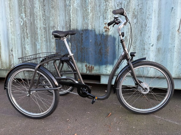 Trehjuling Skeppshult S3 24tum Grå Begagnad - Nyskick  i gruppen CYKLAR / BEGAGNADE CYKLAR hos Sävedalens Cykel - 1956 (CBEG30)