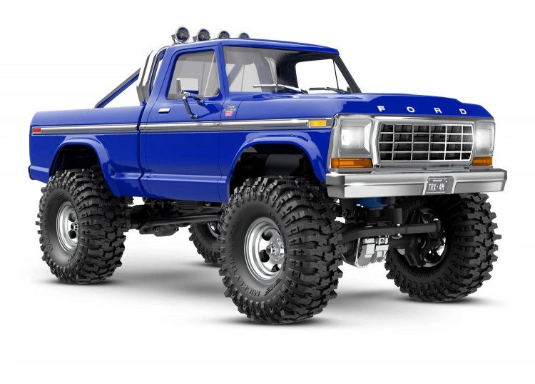 Traxxas TRX-4M 1/18 Ford F-150 High Trail RTR Blå - 2S LiPo/USB Laddare i gruppen RC - RADIOSTYRT / RADIOSTYRDA BILAR hos Sävedalens Cykel - 1956 (TRX97044-1-BLUE)