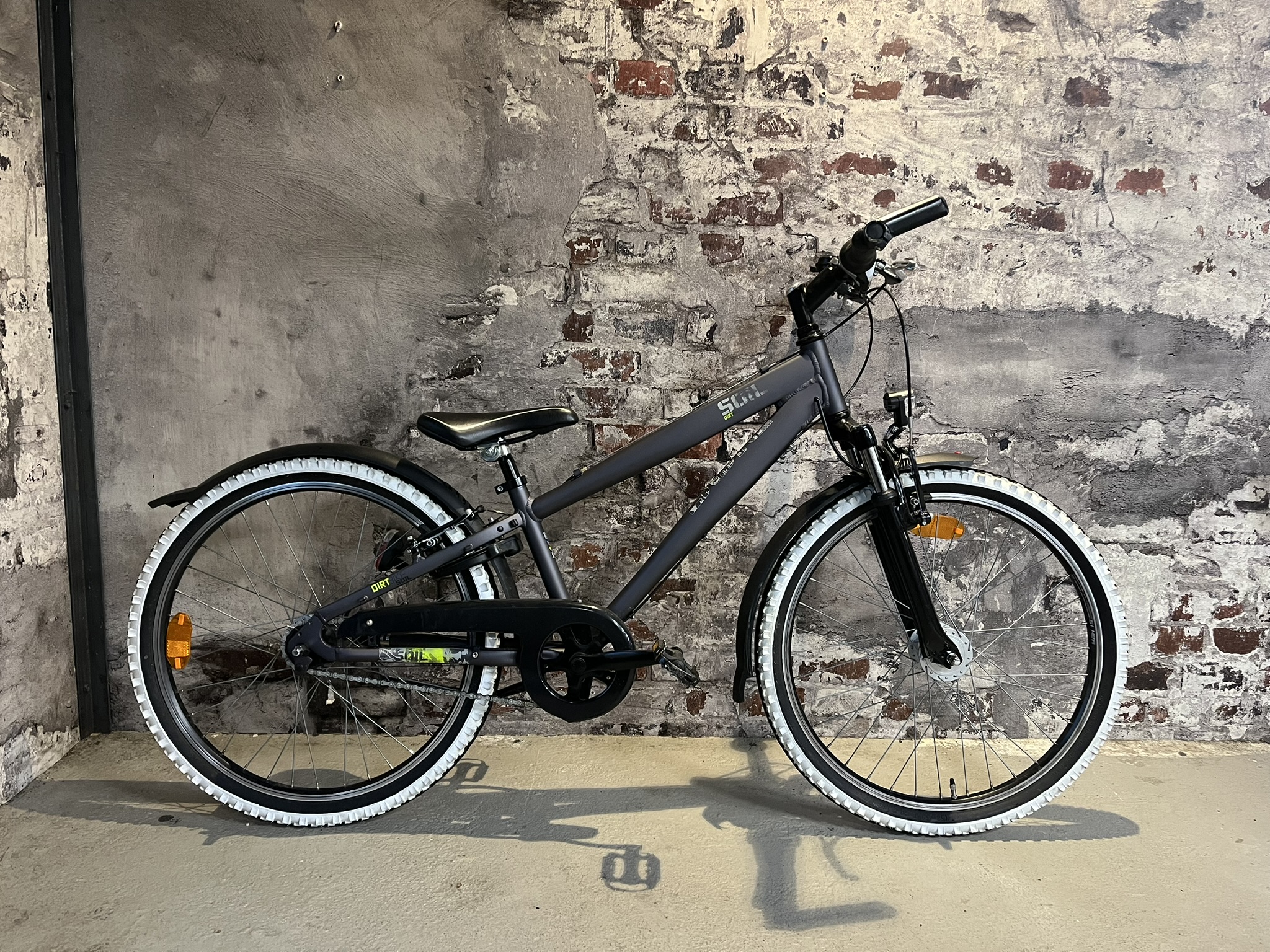 Barncykel SOIL 24 tum Grå Begagnad