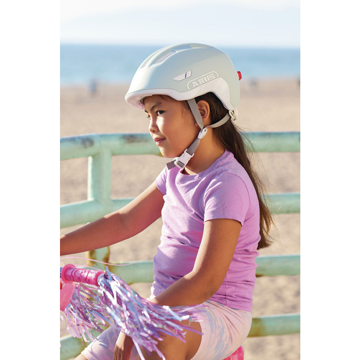 ABUS Hjälm Smiley 3.0 ACE LED Royal Purple - GRÖNT SPÄNNE