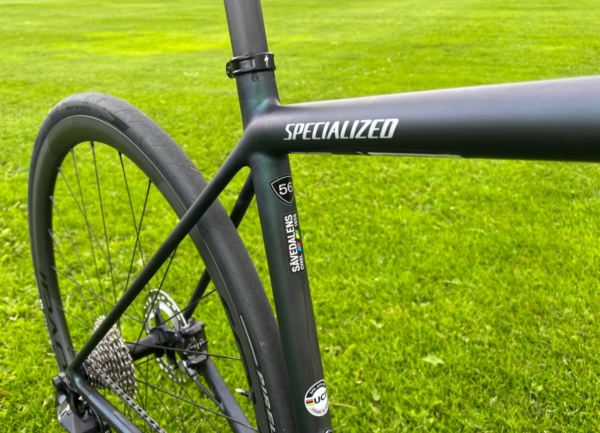 SPECIALIZED AETHOS Expert Olive/Silver 56 cm DEMOCYKEL