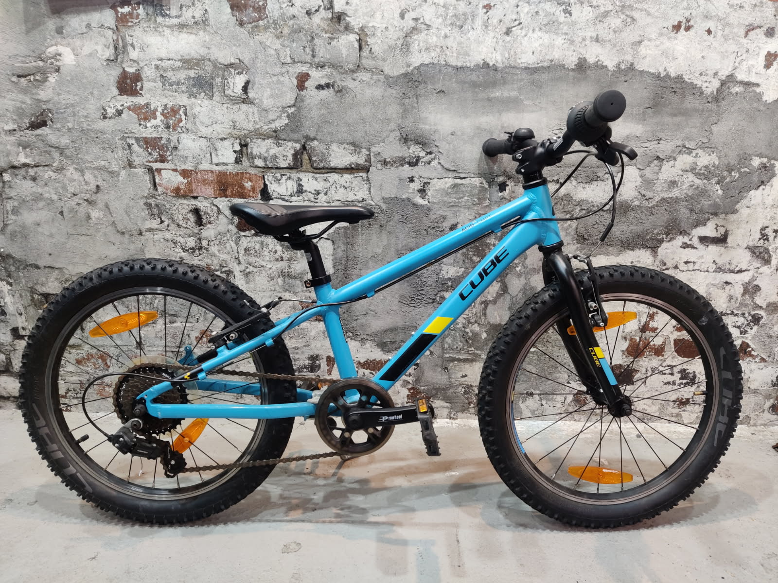 Barncykel Cube 20tum Blå Begagnad