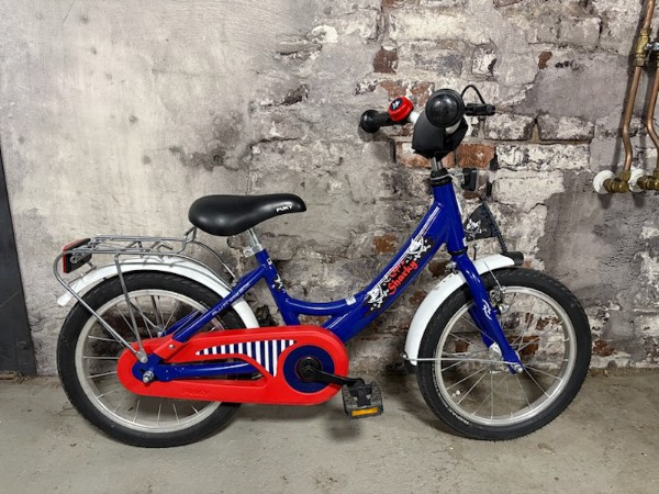 Puky 16 tum Sharky Blå Begagnad