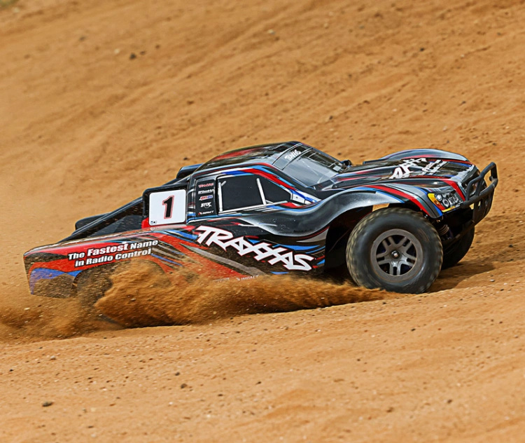 Traxxas Slash 4x4 1/10 RTR TQ BL-2s Röd