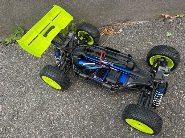 Traxxas Jato 4x4 1/8 VXL-4s EHD RTR Neongul DEMOBIL