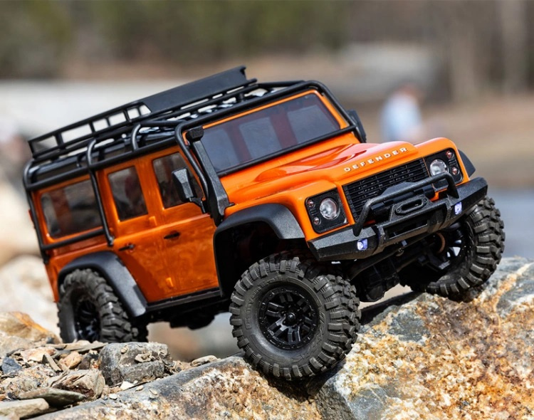 Traxxas TRX-4M 1/18 Land Rover Defender Crawler Orange RTR - 2S LiPo/USB Laddare