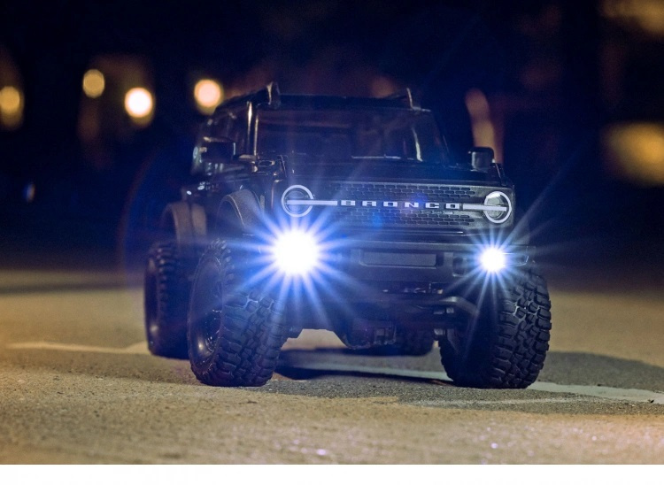 Traxxas TRX-4M 1/18 Ford Bronco Crawler Vit RTR - 2S LiPo/USB Laddare